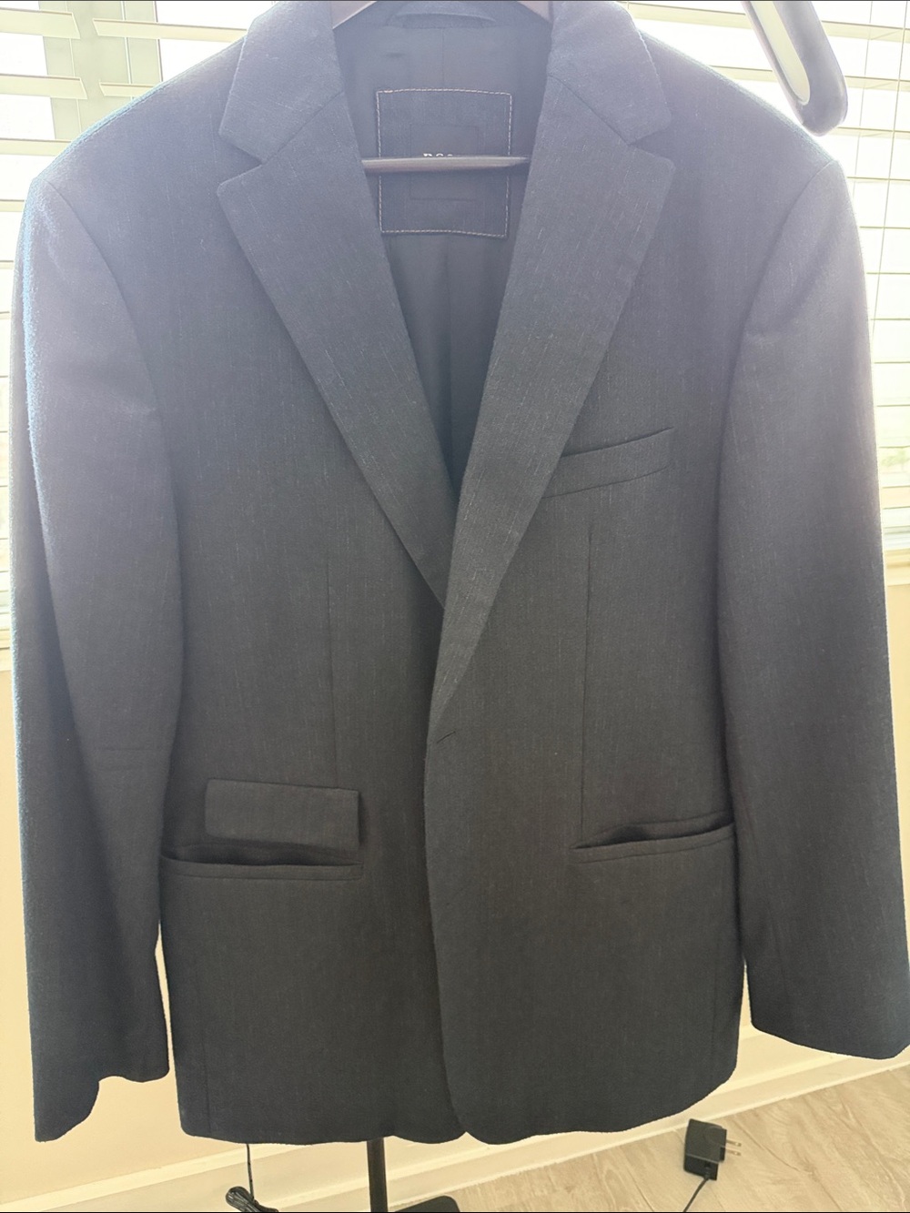 Hugo Boss Navy Blazer 40R with light white and red pinstripes